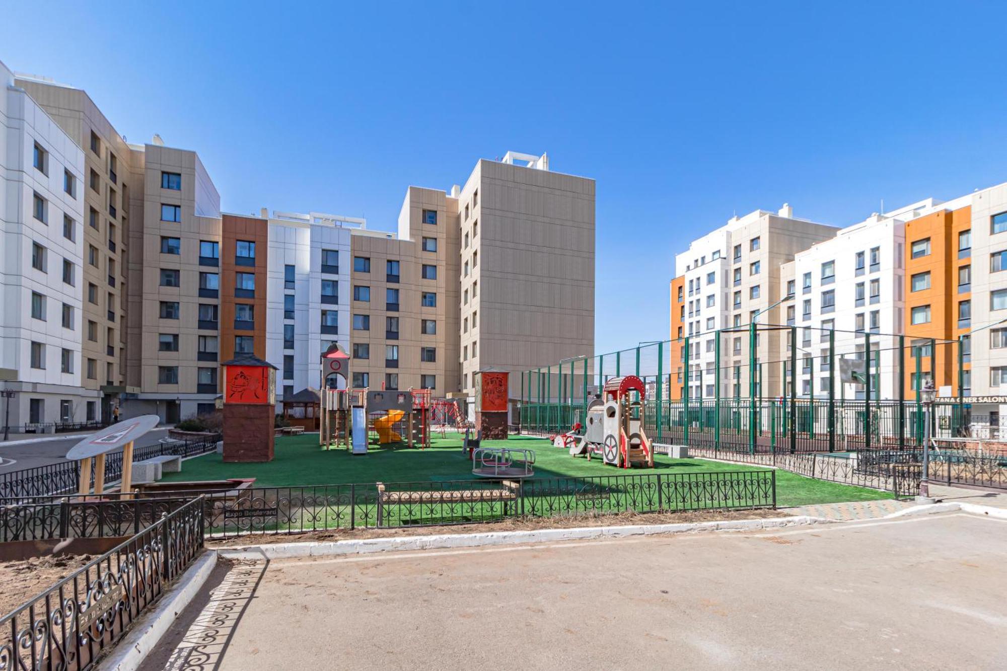 Просторная квартира в Expo Boulevard Астана Екстер'єр фото