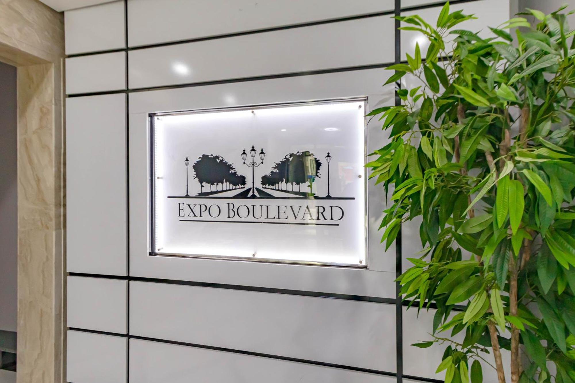 Просторная квартира в Expo Boulevard Астана Екстер'єр фото